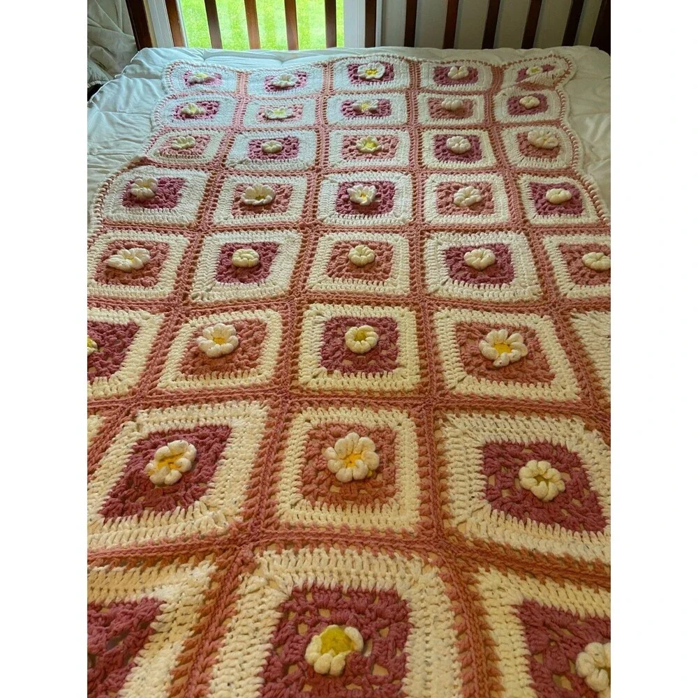 VTG Granny 3D Rose Square Crochet Afghan Blanket Pink White Handmade Flower Yell